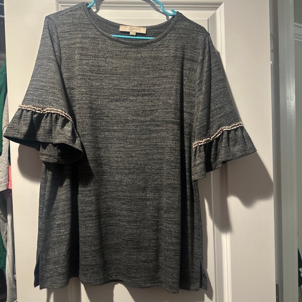 Loft Gray Ruffle Sleeve Top